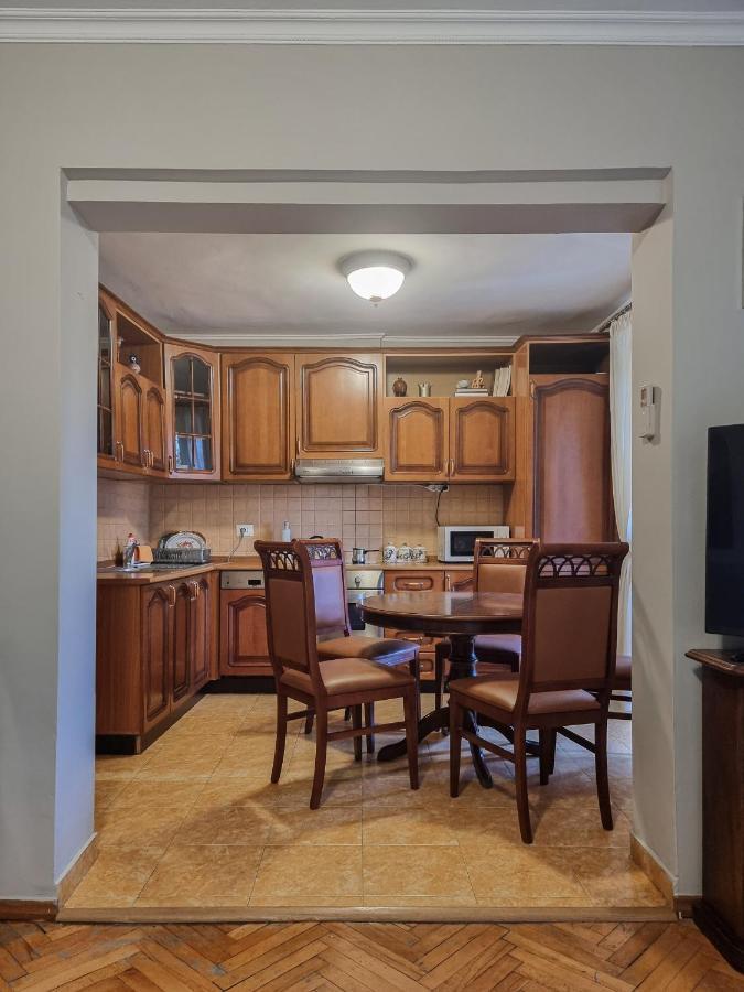 Tirana Center Cozy Apartment Экстерьер фото